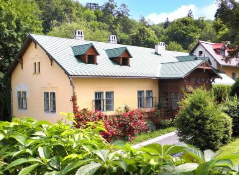 Historické ubytovanie vo vile Soví dom, apartmán pre 4 osoby - len 4 km od Banskej Štiavnice