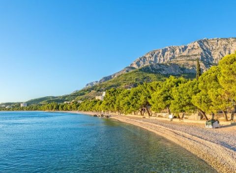 10-dňový autobusový zájazd v chorvátskom letovisku Tučepi s dopravou v cene.