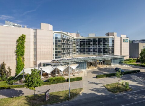 Brno pri výstavisku a VODA! v Quality Hotel Exhibition Centre **** s raňajkami/polpenziou, saunou a fitness