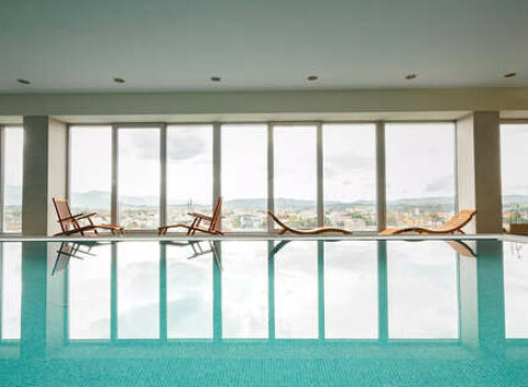 Pobyt v Holiday Inn Žilina**** s parádnym výhľadom, raňajkami a wellness