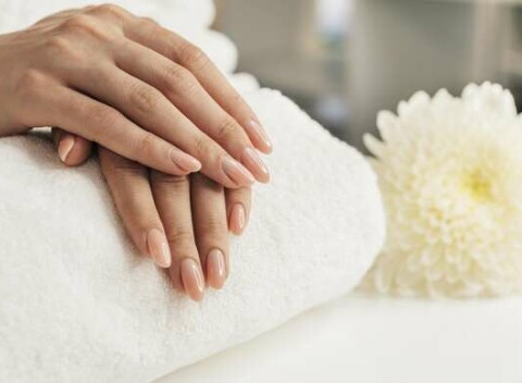 Gél lak s modeláciou a celoplošné lakovanie s kvalitnými značkami E.Mi a WEXA