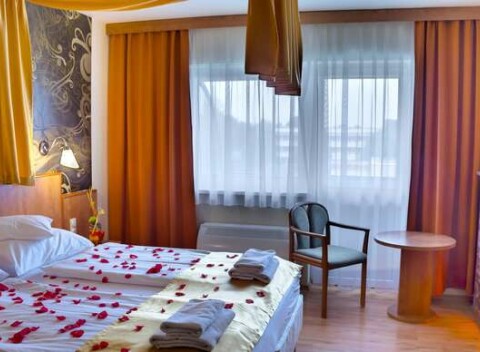 Neobmedzené wellness v kúpeľnom meste Zalakaros v hoteli AquaTherm so zľavami a dieťaťom do 6 rokov zdarma