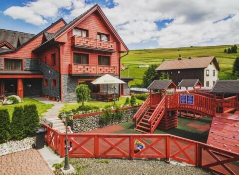 Belianske Tatry: Ždiar vo Winter & Summer Resorte *** s polpenziou, súkromnou vírivkou a detským kútikom