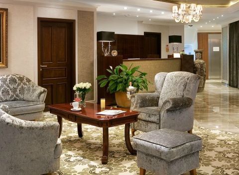 Zažite ralax v srdci centra mesta Győr s ubytovaním v Hoteli Capitulum****.