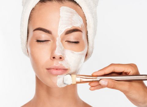 Kozmetické hydratačné ošetrenia pre problémovú pleť v Salóne krásy Gold Star.