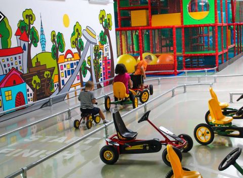 Denný tábor JollyCamp vo FunCity počas letných prázdnin - celodenný program, strava, výlety.