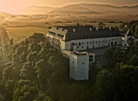 Pobyt na zámku Grand Vígľaš**** s každodenným wellness, polpenziou a prehliadkou