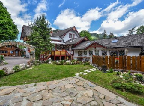 Rozprávkové leto v tatranskej Vile Maria len 4 km od Chodníka korunami stromov.