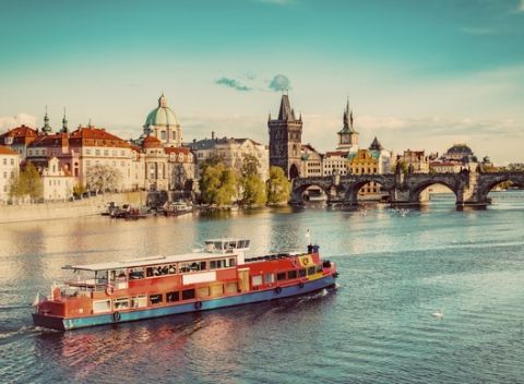 Lacné ubytovanie v Prahe v hoteli Slavia*** blízko športového areálu a s ľahkým prístupom do centra.