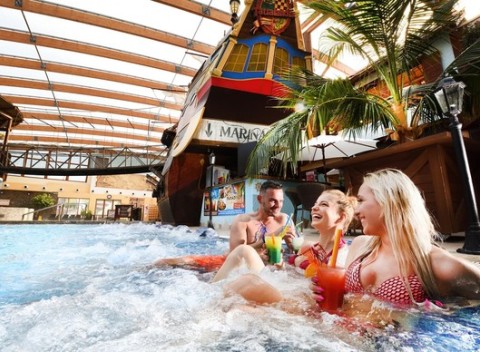 Zábava celý deň v Tatralandii alebo za doplatok 2 € vo vodnom parku Bešeňová.