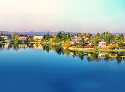 Leto na Slnečných jazerách s neobmedzeným kúpaním, saunou, športovými aktivitami a polpenziou.