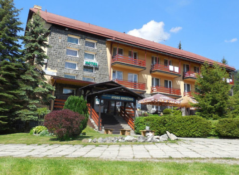 Oddych v prostredí Nízkych Tatier v hoteli Hydro Krpáčovo s výbornou stravou a milým personálom.