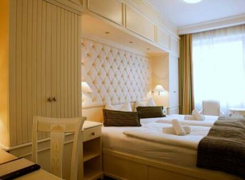 Hotel Ambiente **** v centre Karlových Varov s polpenziou, neobmedzeným wellness alebo procedúrou podľa výberu