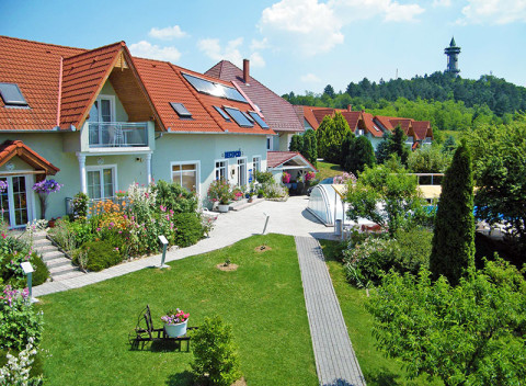 Balaton a jazero Hévíz v rodinnom penzióne s neobmedzeným wellness, fitness a vstupom do kúpeľov