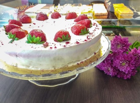 Vynikajúce domáce torty z cukrárne KUUTS na narodeniny, výročie, rozlúčku či svadbu.