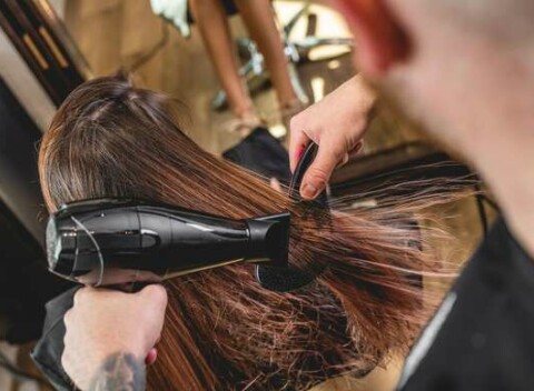 BLACK FRIDAY: Luxusná starostlivosť o vaše vlasy v salóne Sakurami v úplnom centre Bratislavy