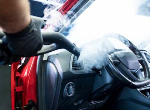 Parné čistenie interiéru, exteriéru alebo tepovanie sedačiek parou v Para Car Wash