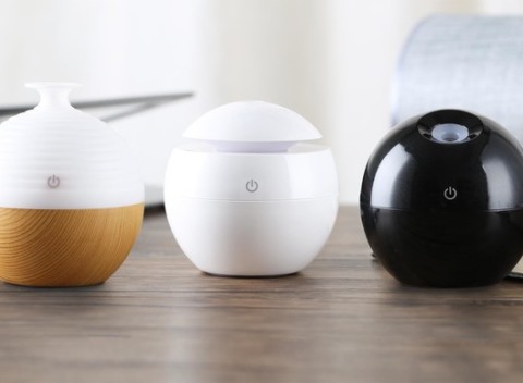 Zvlhčovač vzduchu MOSH vhodný aj na esenciálne oleje - osvieženie a úľava, ktorú máte vždy so sebou.