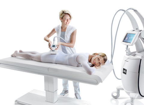 Skvelá 3-kombinácia ošetrení a cvičení pre dokonalú postavu. 1 vstup na 3-kombinačné ošetrenie.