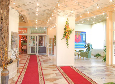 Gemer v Hoteli Kras*** s polpenziou a kávou + deti do 10 rokov zdarma.