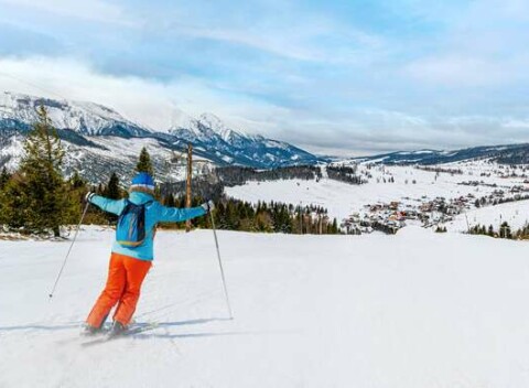 Celodenný alebo dvojdňový skipas v stredisku Bachledova DENY, aj počas Veľkej noci