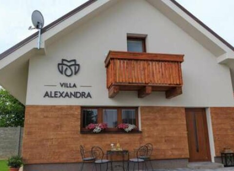 Štýlové ubytovanie v srdci Bešenovej v rodinnej Ville Alexandra až pre 5 osôb