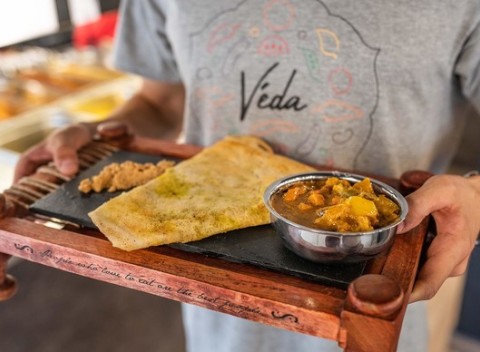 Obľúbené chute v indickej vegetariánskej a vegánskej reštaurácii Véda s 20% zľavou All you can eat.