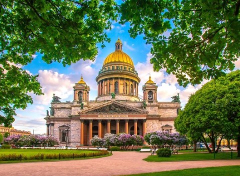 Petrohrad poctivo a komfortne za 5 dní: Letecký zájazd s ubytovaním v luxusnom hoteli.