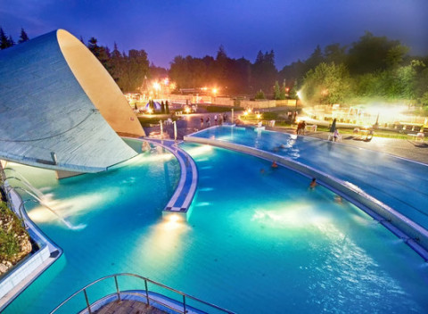 Wellness pobyt s polpenziou v Kikelet Club Hoteli*** len 2 minúty od Jaskynných kúpeľov Miskolctapolca.