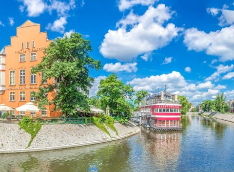 Poľsko: Hotel Tumski *** v centre Vroclavu s polpenziou a lodnou reštauráciou.