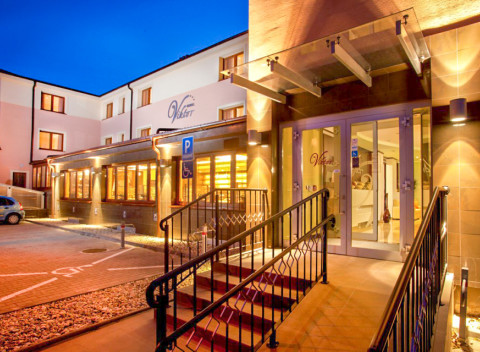 Užite si Bratislavu vo dvojici s ubytovaním v hoteli Viktor*** len 5 minút od centra.