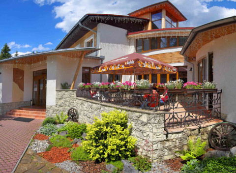 Turistický raj na Liptove s ubytovaním v Horskom hoteli Mních ako stvorenom pre rodiny.