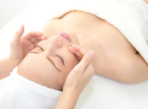 Hĺbkové čistenie pleti, ošetrenie Acnipur, detoxikačné ošetrenie alebo kysliková terapia OXY BEAUTY.