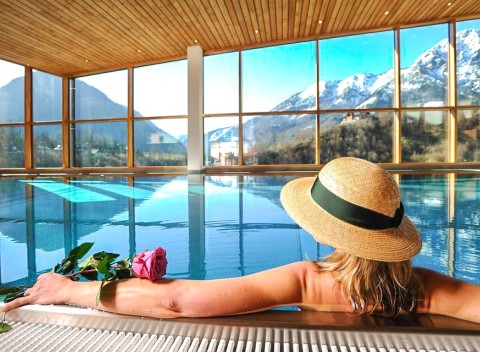 Rakúske Alpy v Spa Hoteli Erzherzog Johann**** s wellness, polpenziou a masážou.