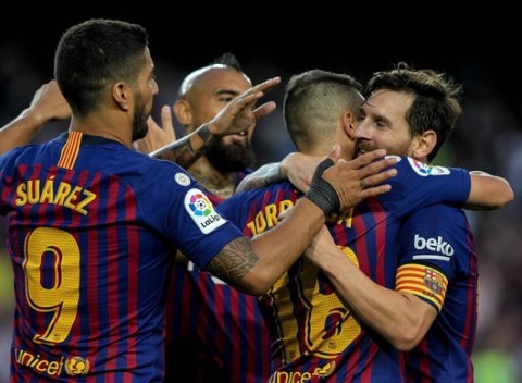 Letecký zájazd na FC Barcelona – Tottenham: zažite svetoznáme futbalové hviezdy na vlastné oči.