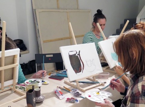 Atraktívny dvojmesačný kurz maľby na textil podľa vášho výberu v Starom Meste.