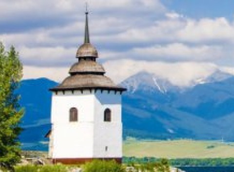 Rodinný pobyt s raňajkami v Penzióne Prameň - so vstupom do aquaparkov Bešeňová a Tatralandia.