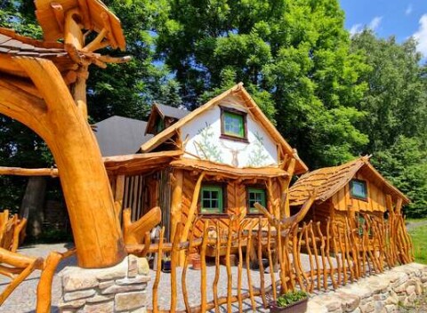 Štýlová chalúpka u Pekla Čertovina s polpenziou aj vstupom do nového Wellness & SPA rezortu Raj