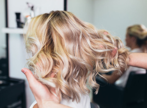 Kadernícke balíčky pre krásne a zdravé vlasy. Na výber až z 10 vlasových balíčkov.