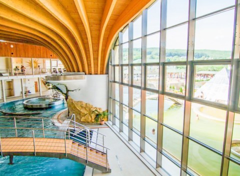 Podhájska v Penzióne U Vodníka priamo v areáli kúpaliska s raňajkami a masážou.