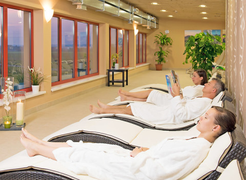 Maďarské termálne kúpele Celldömölk na úpätí vyhasnutej sopky v penzióne s polpenziou.