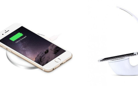 Bezdrôtová rýchlonabíjačka v jednoduchom a modernom dizajne, na výber v dvoch farbách.