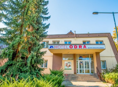 Beskydy: wellness pobyt v Hoteli Odra *** s plnou penziou a množstvom procedúr.