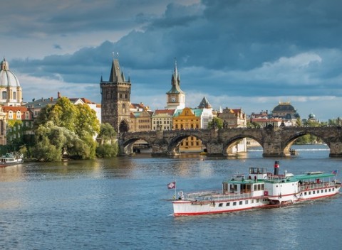 Lacné ubytovanie v Prahe v hoteli TJ Chodov s raňajkami a parkovaním v cene.