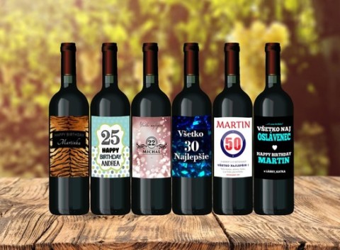 Darčekové víno s originálnou etiketou biele alebo červené podľa vlastného výberu.