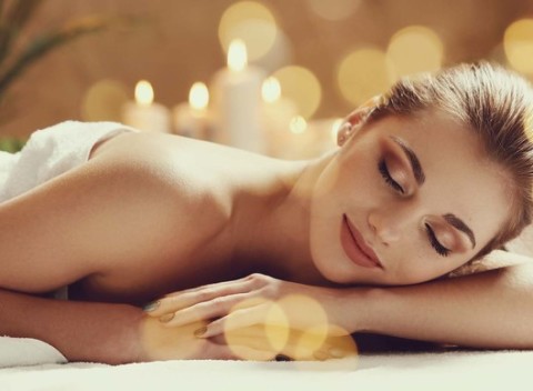 Víkendový relax pri masáži s aroma olejom na Tomášikovej v SoulBodyMind.