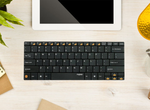 Ultra tenká Bluetooth klávesnica Rapoo E6100. Tenký a prenosný dizajn je skvelý pre cestovateľov