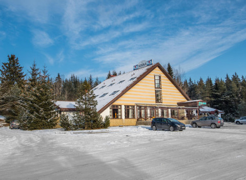 Príďte sa s celou rodinnou nadýchať tatranského vzduchu a oddýchnuť si do hotela Sosna v Tatrách.