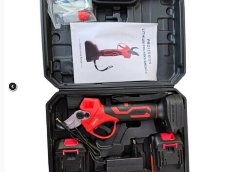 KIMIYO elektrické nožnice s 2 batériami - Pre ešte väčšiu bezpečnosť je možné nožnice aktivovať dvojitým stlačením tlačidla