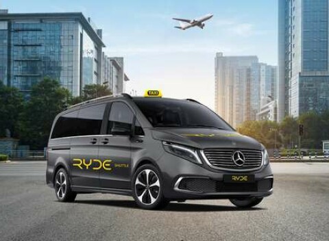 RYDE Shuttle transfer na letisko Bratislava alebo Schwechat na 8-miestnom elektrickom MERCEDES-BENZ